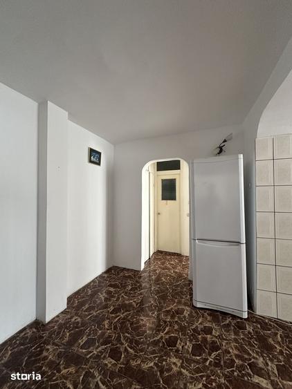 Apartament cu 2 camere decomandat în Malu Roșu