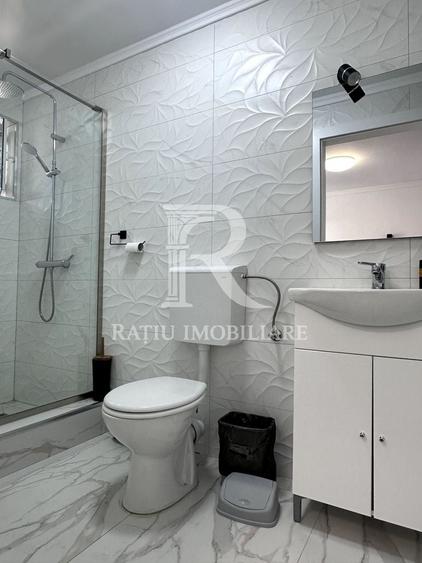 Casă individuală cu 6 camere cu Canalizare în Sânmartin