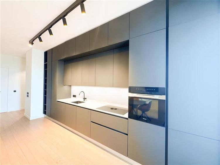 Apartament cu 3 camere decomandat, mobilat în Floreasca