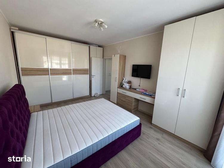 Apartament cu 2 camere decomandat în Apărătorii Patriei