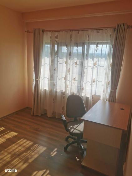 Apartament cu 3 camere semidecomandat, mobilat în Florești — fotografia 3
