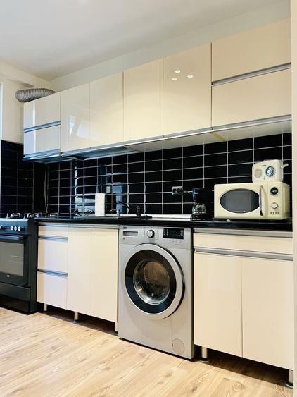 Apartament cu 3 camere decomandat în Brâncoveanu