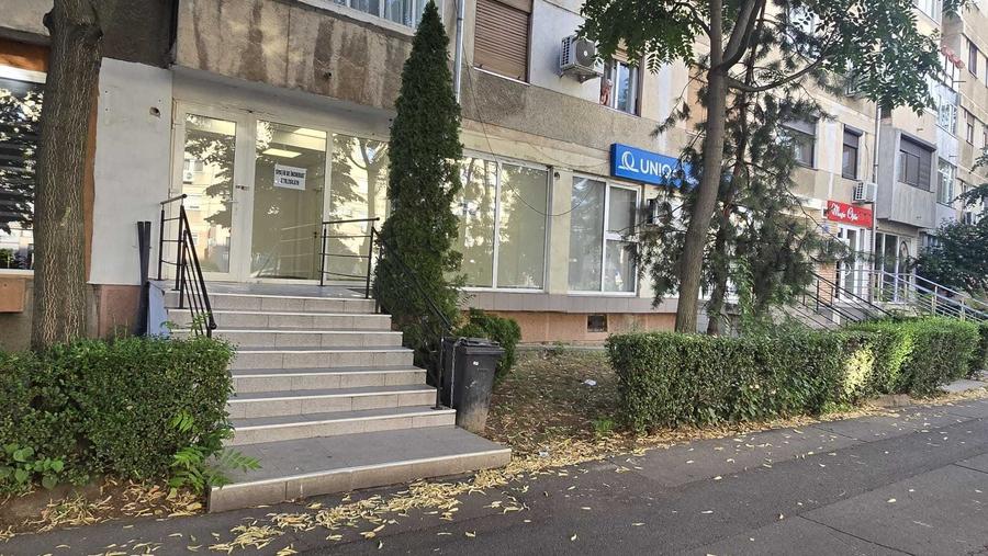 Spațiu comercial, de 35 mp, în Decebal