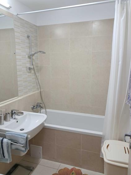 Apartament cu 2 camere semidecomandat în Est