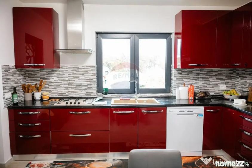 Casă cu 5 camere cu Teren 4242 Mp în Lunca (Vânători-Neamț)