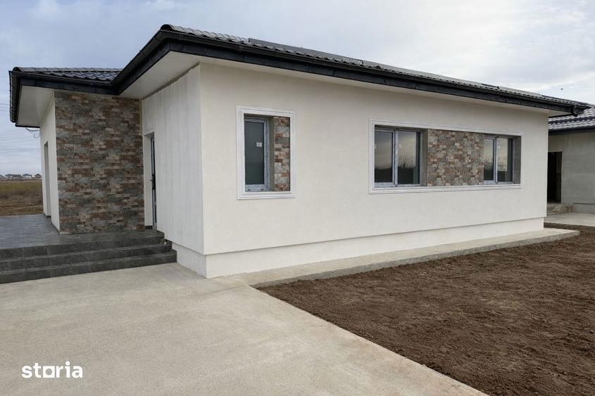 Casă cu 4 camere cu Teren 350 Mp în Clinceni