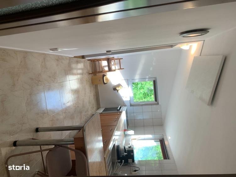 Casă cu 3 camere în Central