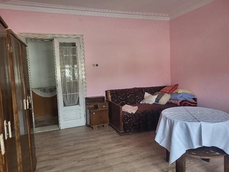 Casă cu Teren 2800 Mp în Central