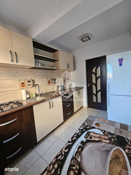 Apartament cu 3 camere decomandat în Halta Traian