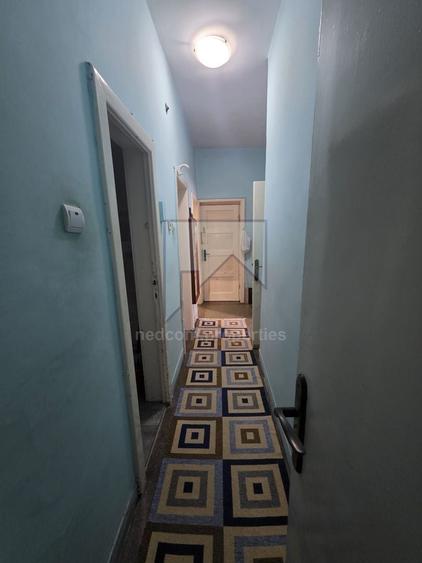 Casă individuală cu 5 camere cu Canalizare în Doamna Ghica