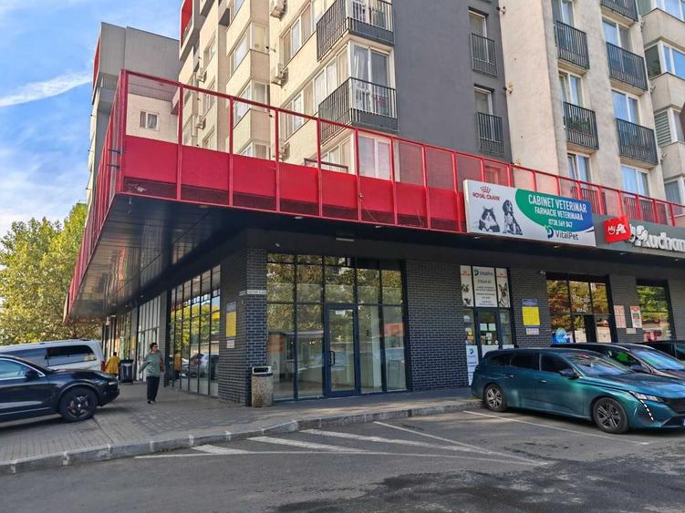 Spațiu comercial, de 48 mp, în Sud