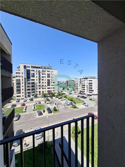 Apartament cu 2 camere decomandat în Tractorul