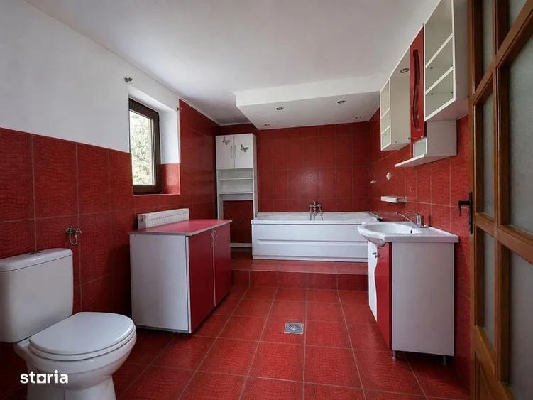 Casă cu 4 camere cu Teren 400 Mp în Exterior Sud