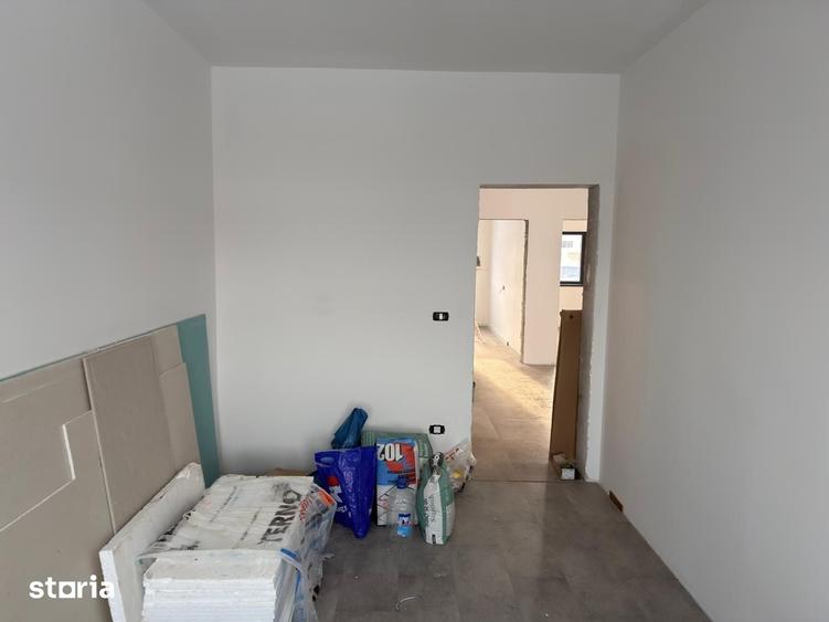 Casă cu 4 camere cu Teren 288 Mp în Torontalului