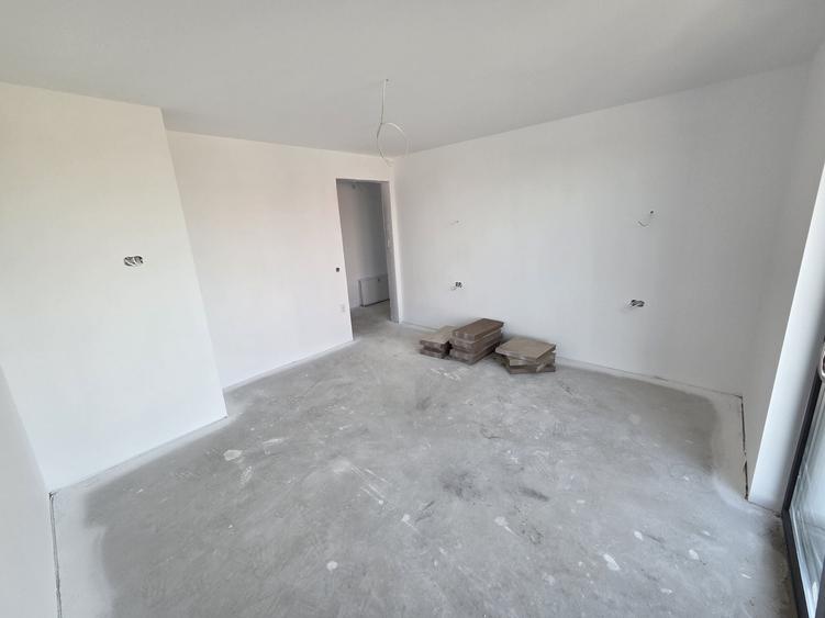 Casă cu 3 camere în Smeura