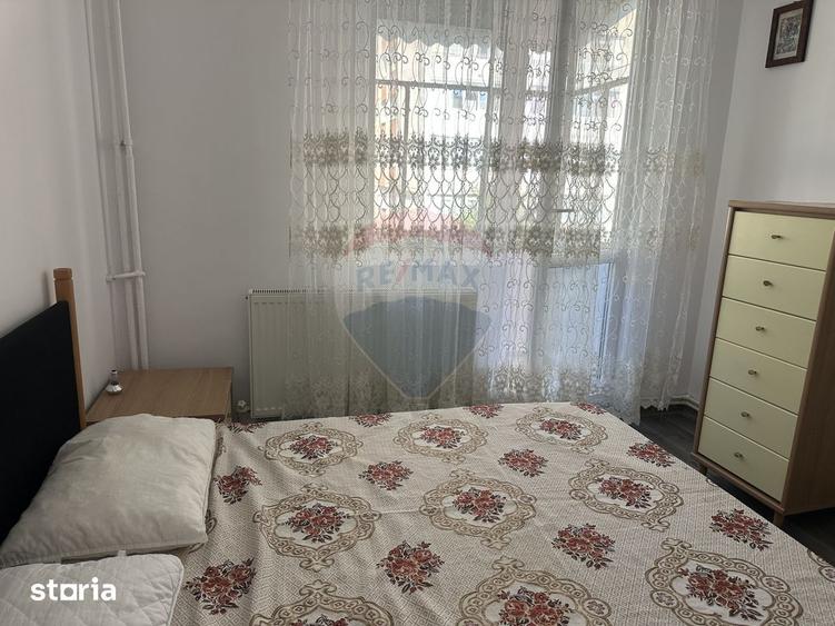 Apartament cu 2 camere decomandat, mobilat în Dărmănești