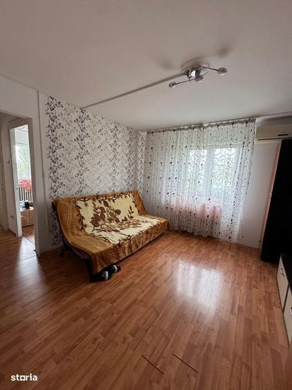 Apartament cu 2 camere semidecomandat în Baziaș