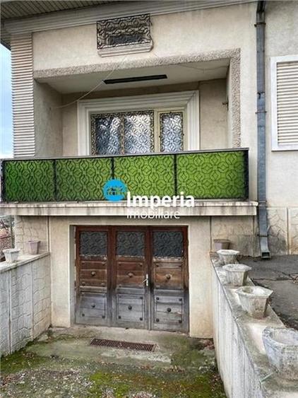 Casă individuală cu 5 camere cu Teren 400 Mp în Copou