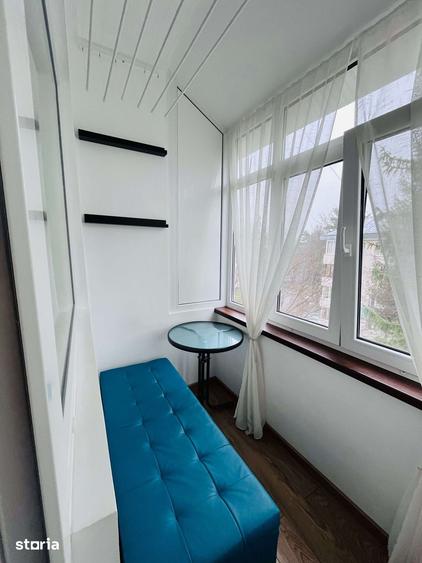 Apartament cu 3 camere semidecomandat, mobilat în Central