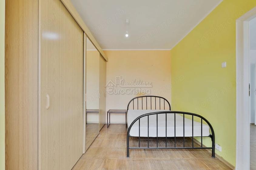 Apartament cu 2 camere semidecomandat în Est