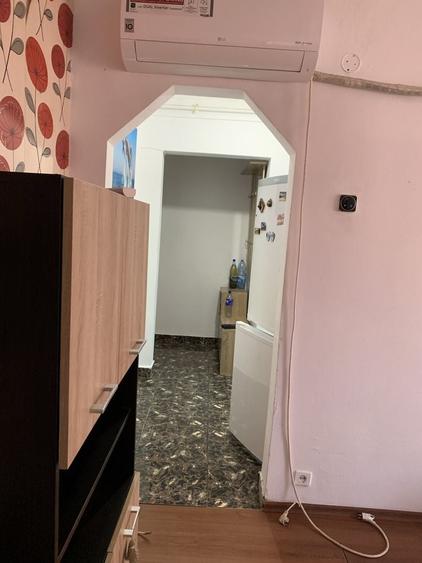 Inchiriez apartament 2 camere - 1