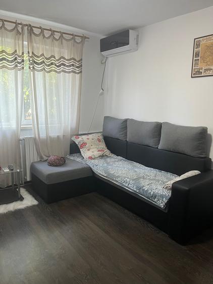 Apartament cu 2 camere decomandat în Kamsas
