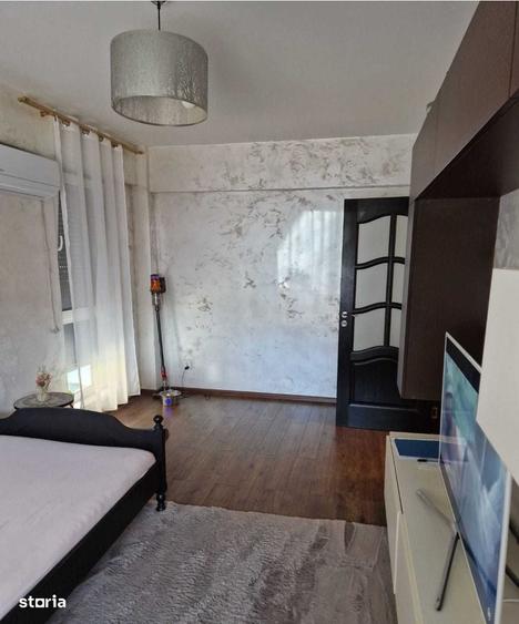Apartament cu 2 camere decomandat în Nicolina