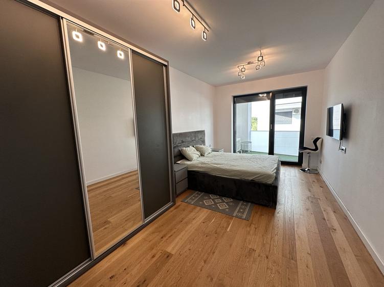 Apartament cu 2 camere semidecomandat, mobilat în Băneasa