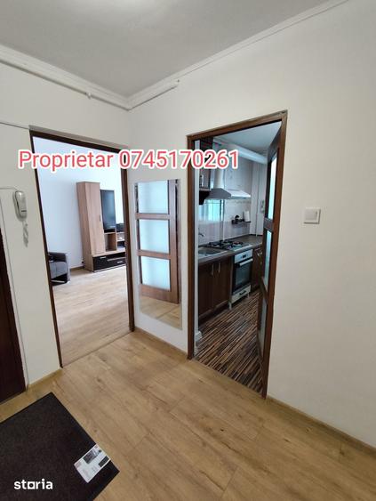 Apartament cu 3 camere decomandat în Berceni