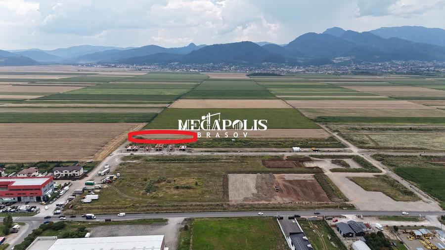 Teren Construcții intravilan de 6269 mp, în Est