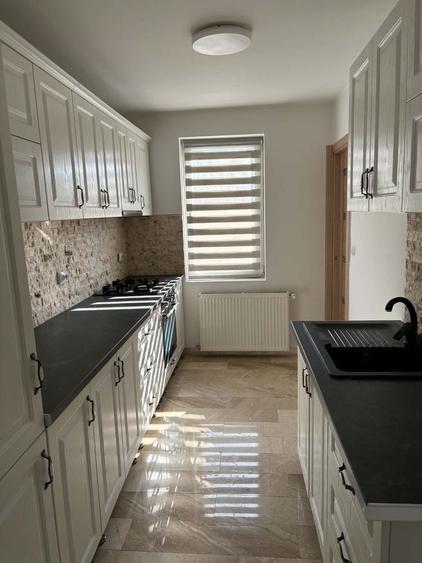 Apartament cu 3 camere decomandat în Rodna