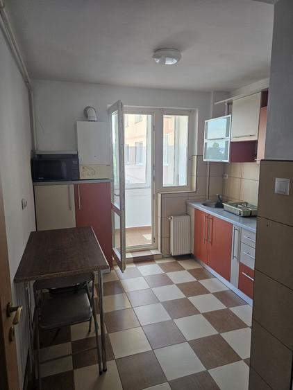 Inchiriez 2 camere zona Astra - 2