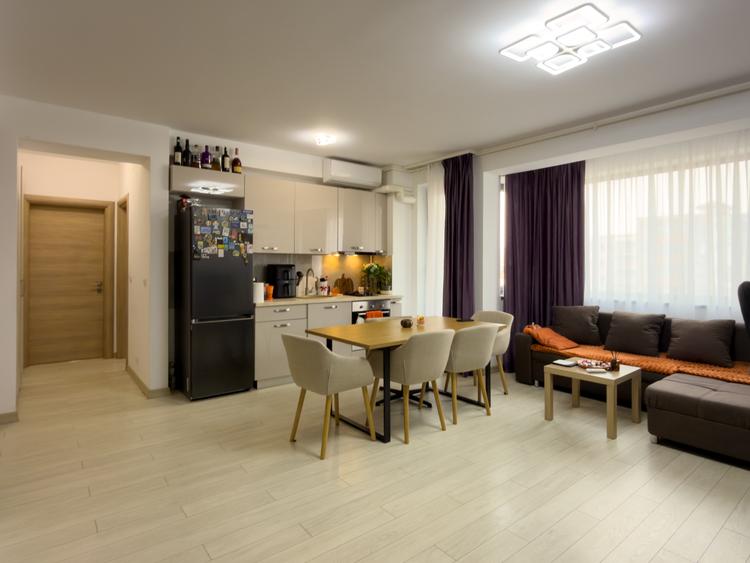 Apartament cu 2 camere semidecomandat în Tomis Plus
