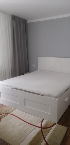Apartament cu 2 camere decomandat în Precista