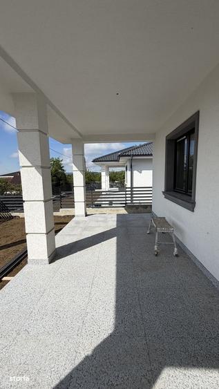 Casă cu 4 camere în Central