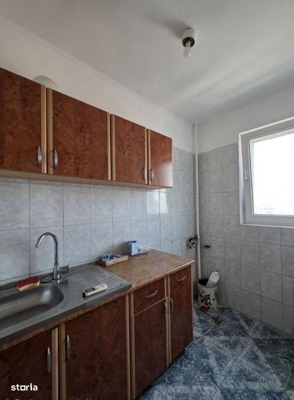 Garsonieră semidecomandată în Titan