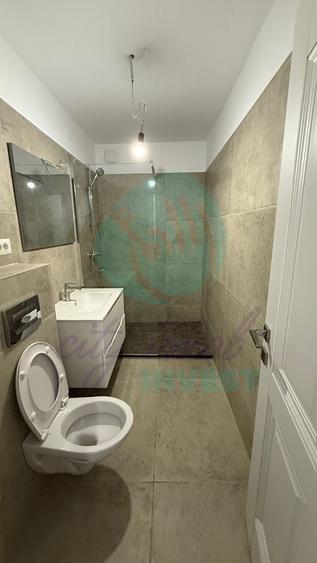 Apartament cu 3 camere semidecomandat în Eminescu
