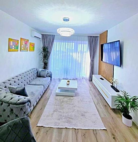 Apartament cu 2 camere decomandat în Central