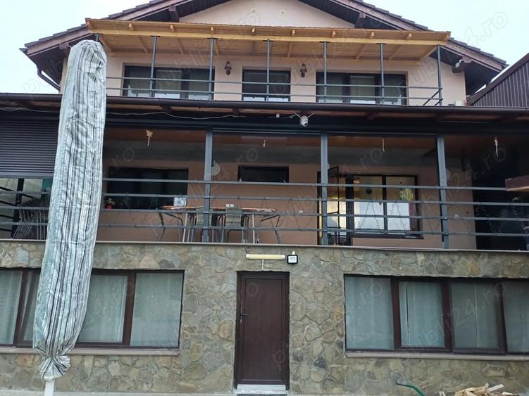 Casă cu 6 camere cu Teren 800 Mp în Central