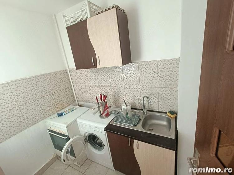 Garsonieră decomandată în Badea Cârțan
