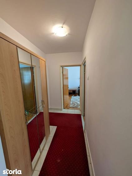 Apartament cu 3 camere decomandat în Colentina