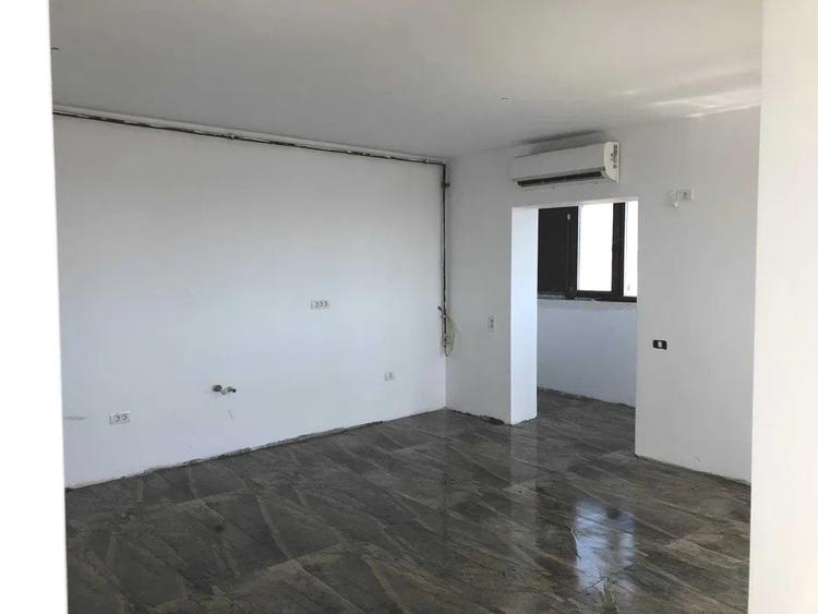 Apartament cu 2 camere decomandat în Energia
