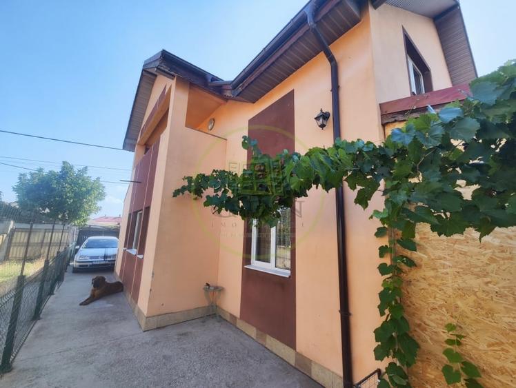 Casă individuală cu 5 camere cu Teren 233 Mp în Brestei