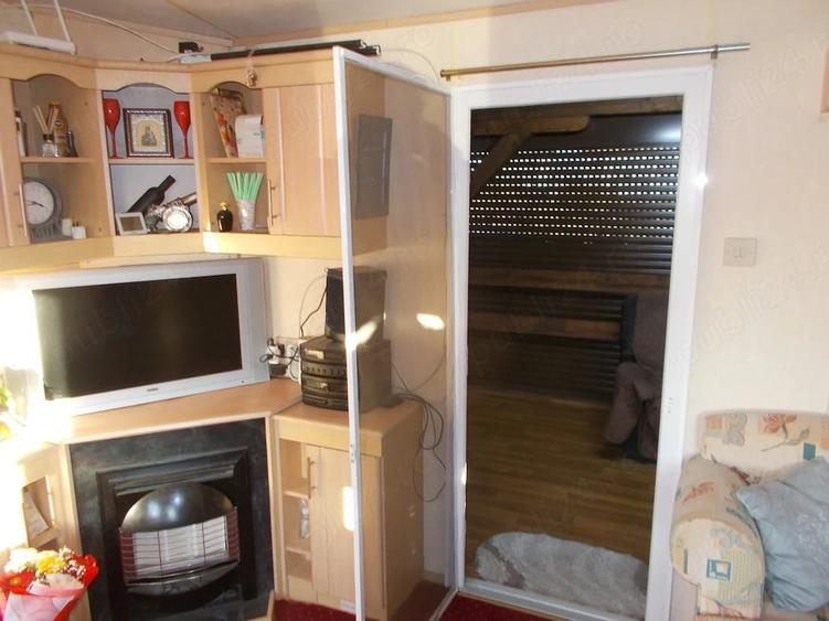 Casă cu 2 camere cu Teren 235 Mp în Plopi