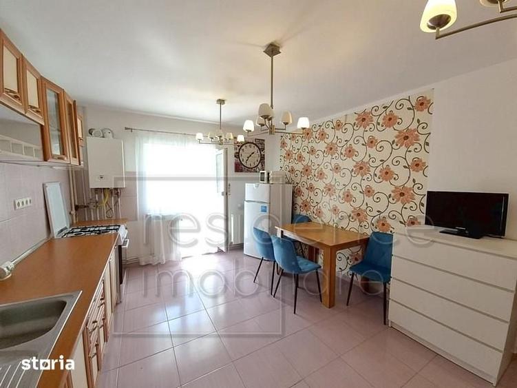 Apartament cu 2 camere decomandat în Zorilor