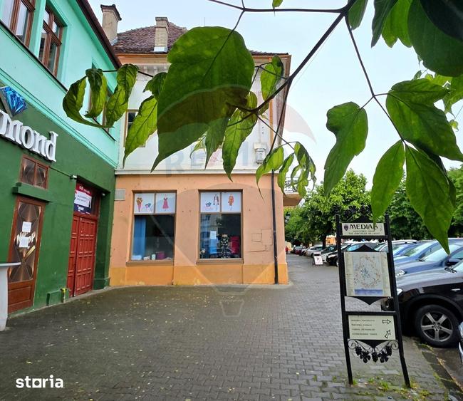 Casă cu 4 camere cu Teren 150 Mp în Ultracentral