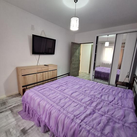 Apartament cu 2 camere semidecomandat în Florești