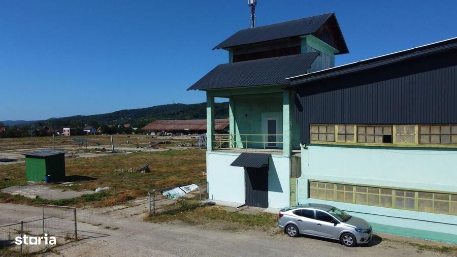 Spațiu comercial, de 100 mp, în Central