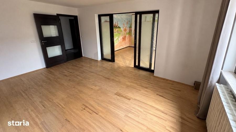 Apartament cu 4 camere în Crângași