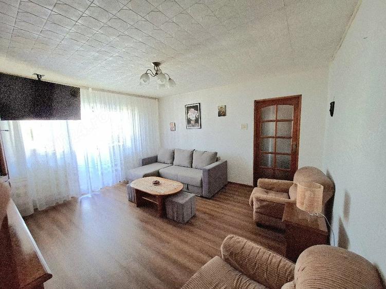 Apartament cu 2 camere semidecomandat în Est